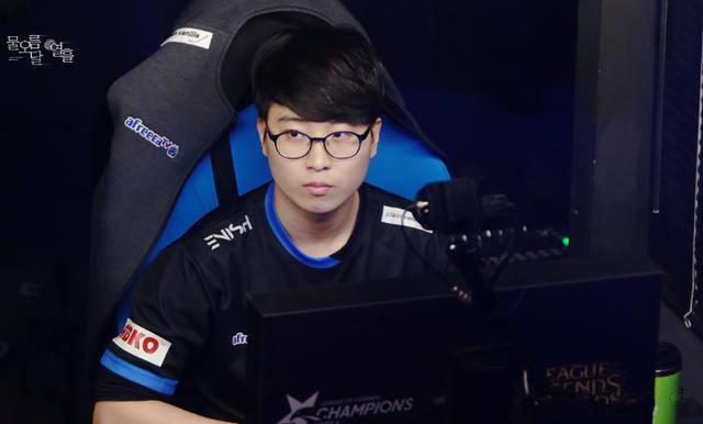 与乡村之间 与乡村之间