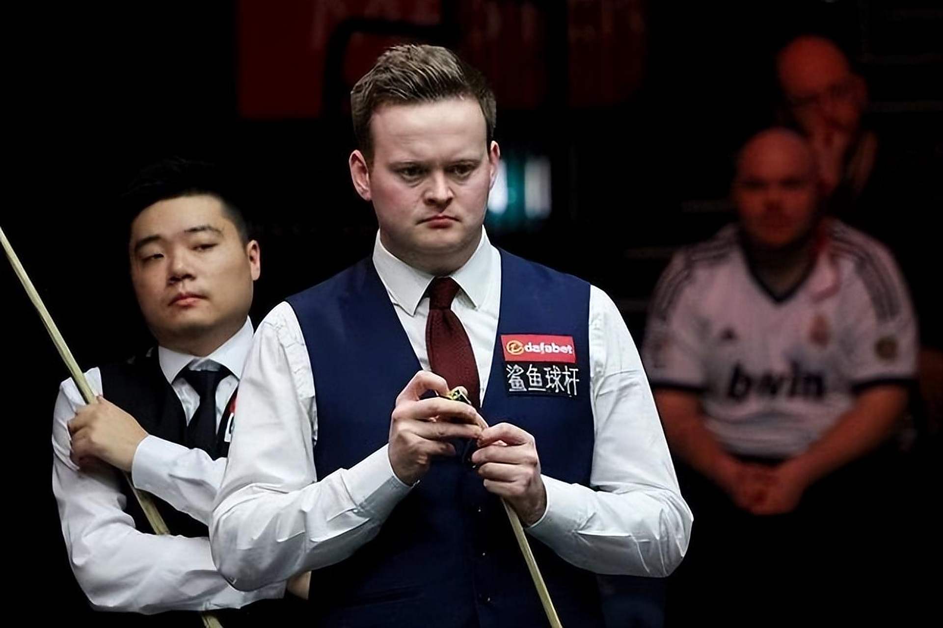 她失去了首 她失去了首